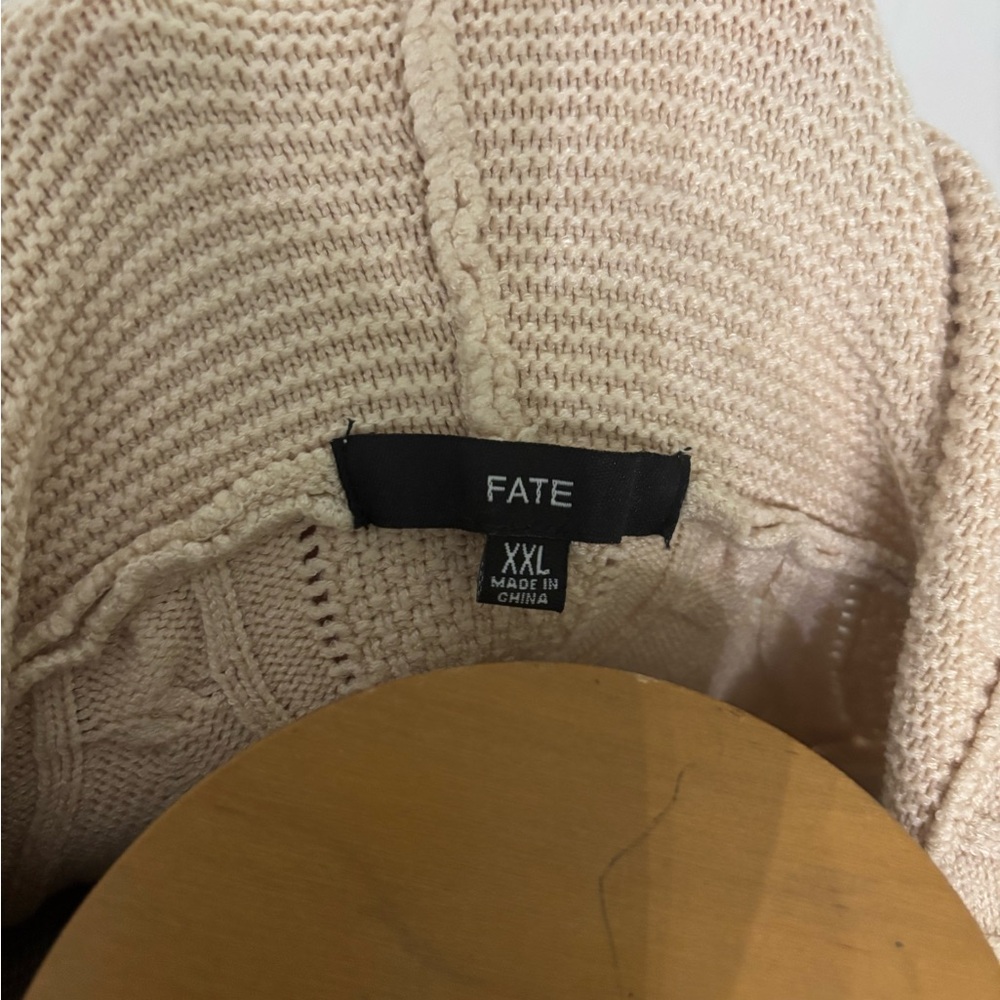 Jaziah cable hooded sweater by Fate - Picture 4 of 8